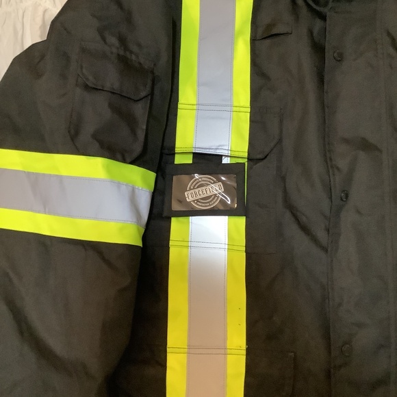 Light Weight Hi Vis Rain Jacket - Picture 2 of 5